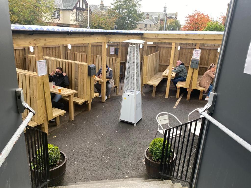 The Windsor Hotel And Bar Kirkcaldy Exteriör bild